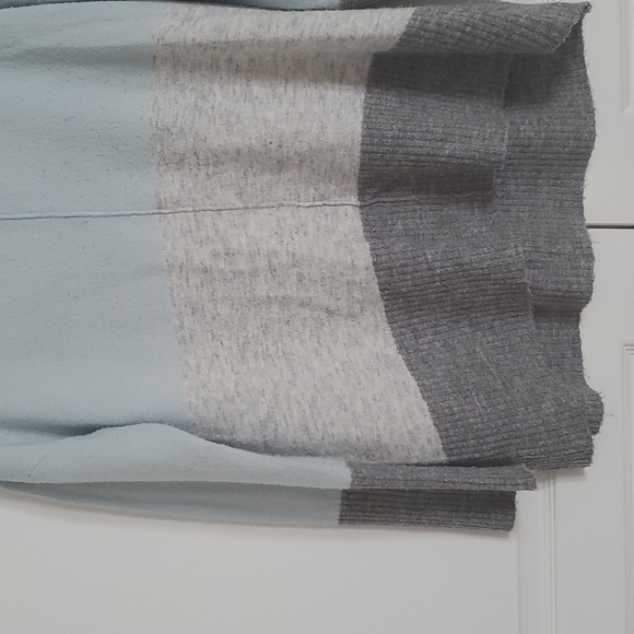 Buffalo Colourblock Sweater - Picture 2 of 4